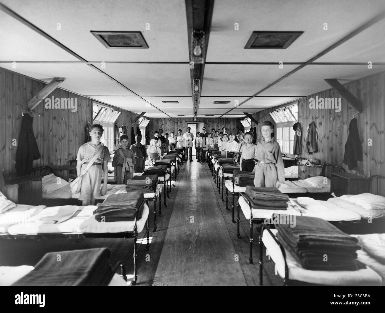 Young Boys in Notunterkünften, die von einer britischen Stadt evakuiert worden.     Datum: ca. 1941 Stockfoto