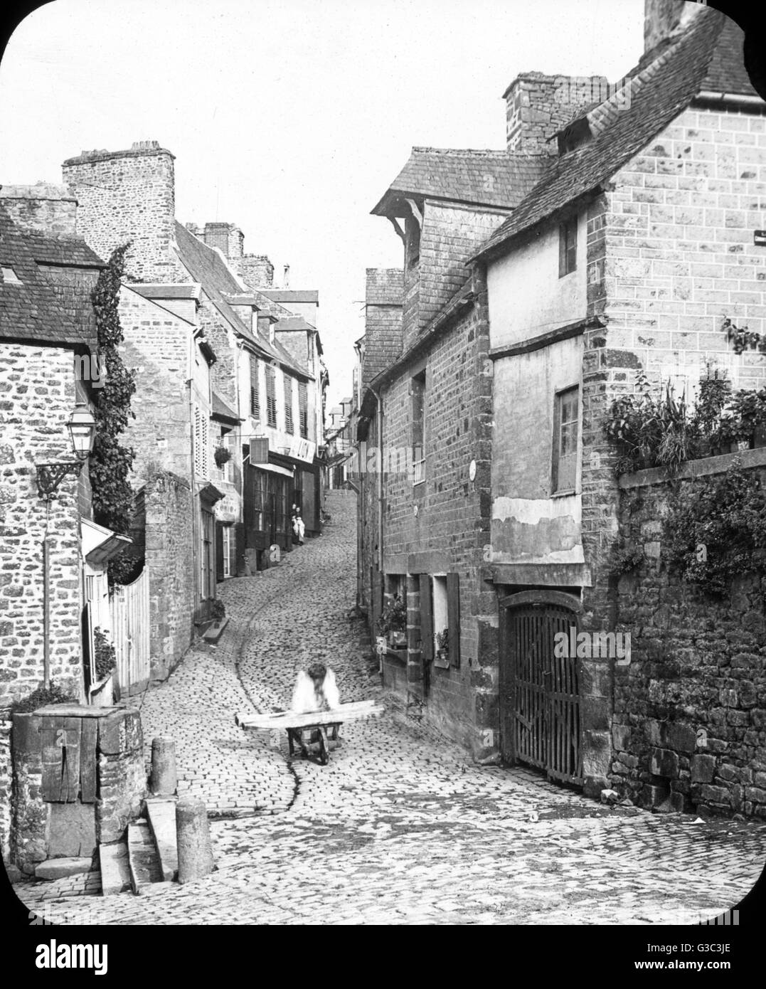 Straßenszene in Avranches, Normandie, Frankreich Stockfoto