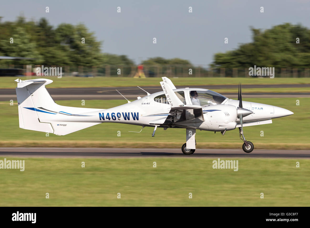 Diamond DA-42 Twin Star zweimotorigen Licht Flugzeug N469WW Stockfoto