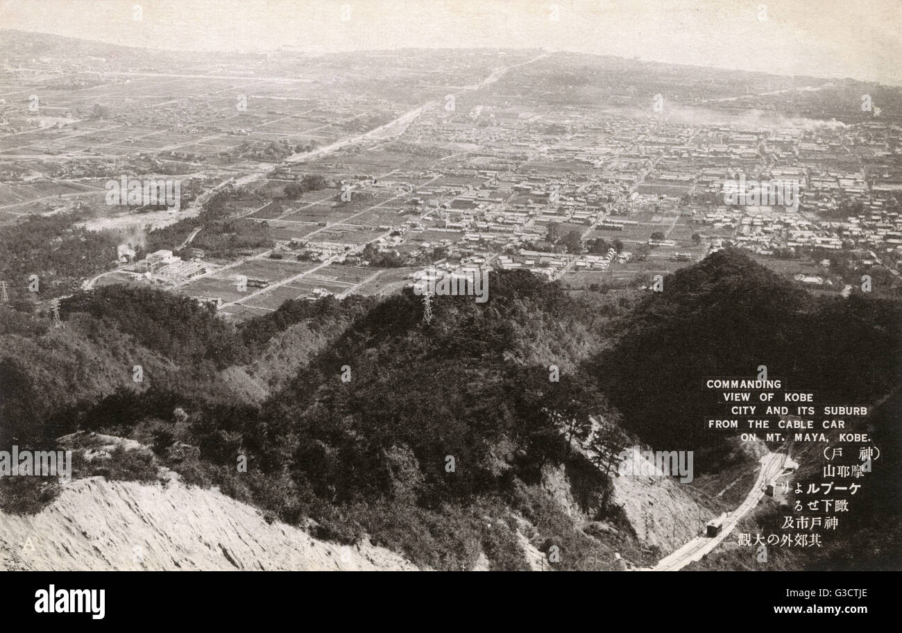 Kobe, Japan - Kommandierender Blick auf die Stadt und die Vororte von der Seilbahn auf Mt-Maya-Datum: 1935 Stockfoto