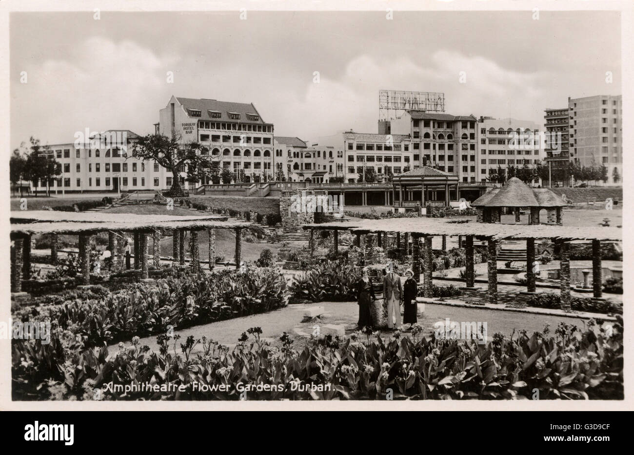 Amphitheater Blumengärten, Durban, Provinz Natal, Südafrika, mit dem Hotel Torquay im Hintergrund.      Datum: ca. 1940 Stockfoto