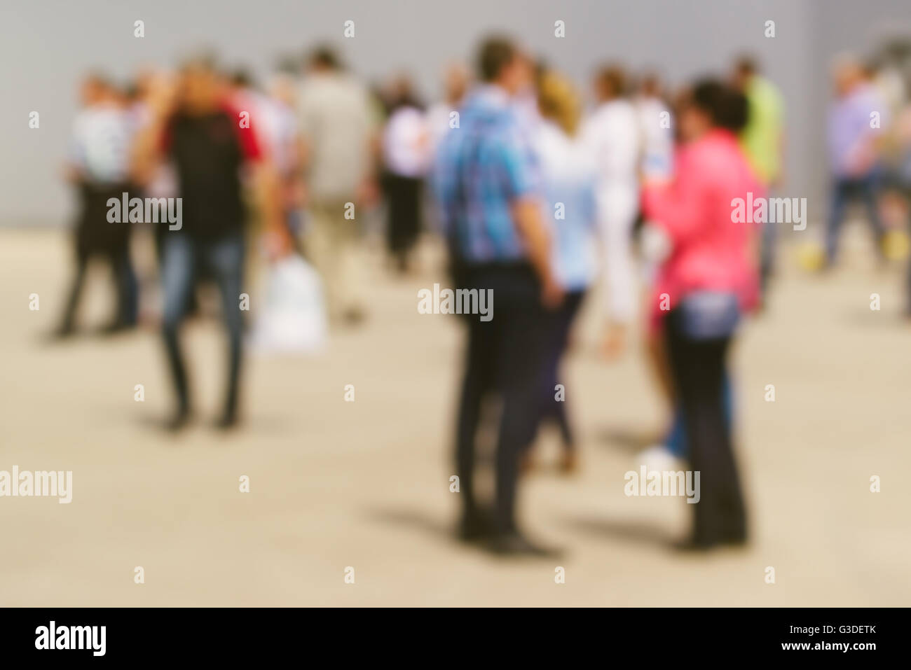 Menschen auf Outdoor-Beisammensein, abstrakten Hintergrund Unschärfe Stockfoto