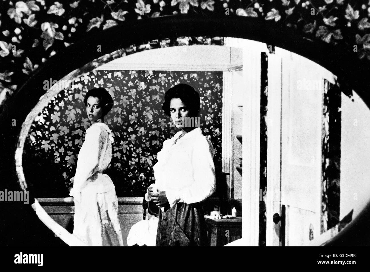 Guten Morgen Babilonia, aka: Good Morning Babylon, Italien/Frankreich/USA 1987, Regie: Paolo Und Vittorio Taviani, Monia: Greta Scacci, Desiree Nosbusch Becker (Vorn) Stockfoto