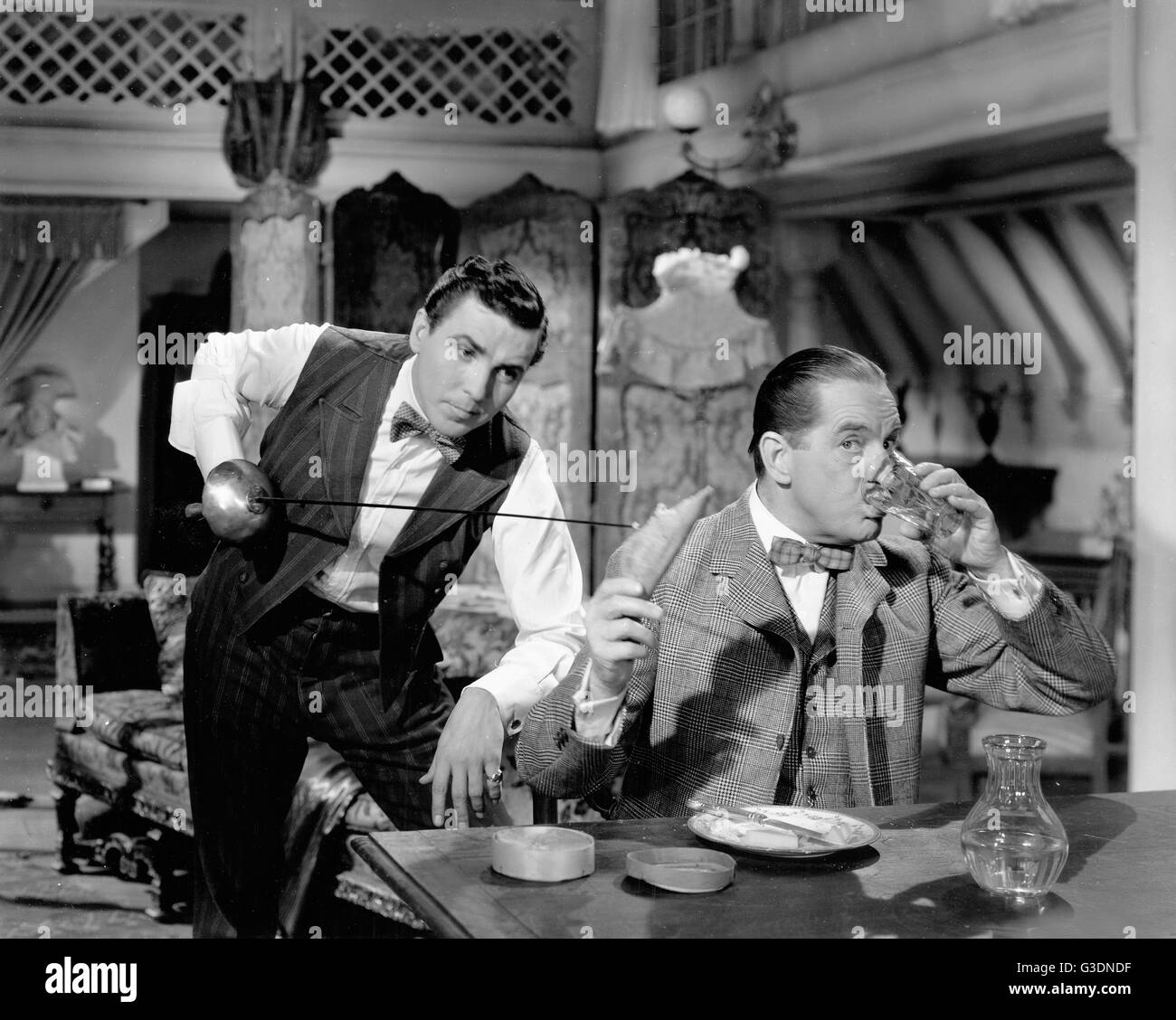 Me At Dawn, aka zu erfüllen: Das Letze Duell, Großbritannien 1946, Regie: Thornton Freeland, Monia: William Eythe (Rechts), Stanley Holloway Stockfoto