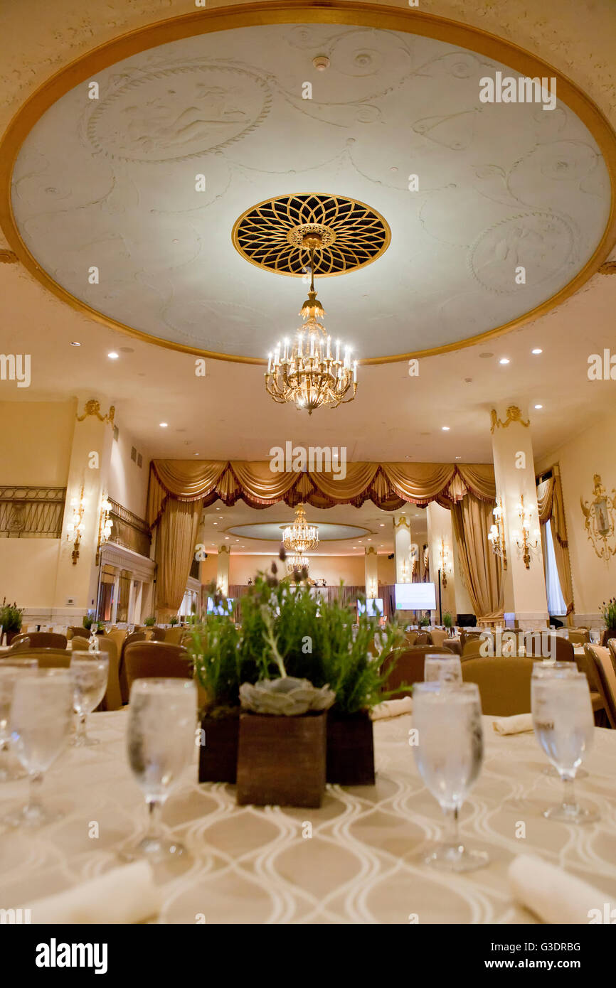 Das Mayflower Hotel Speisesaal Table Setup für große Veranstaltung - Washington, DC, USA Stockfoto