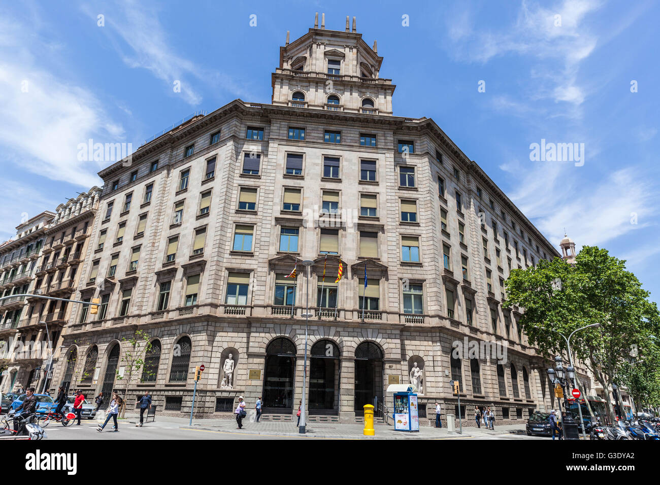 Katalanische Institute of Health, Instituti Catala De La Salut, Carrer de Balmes und Gran Via, Barcelona, Spanien. Stockfoto