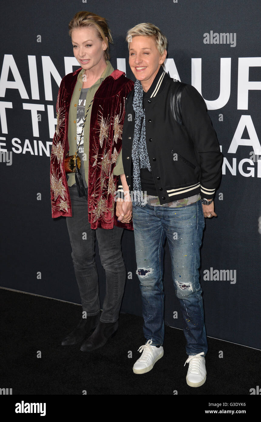 LOS ANGELES, CA - 10. Februar 2016: Portia de Rossi & Ellen Degeneres Ankunft in Saint-Laurent am Palladium Fashion show im Hollywood Palladium. Stockfoto