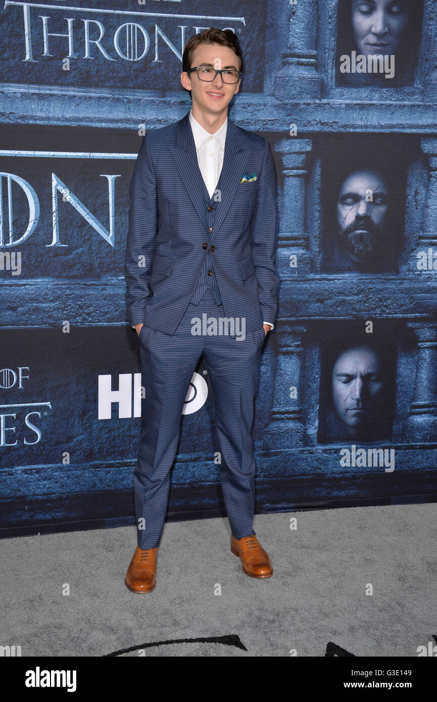 LOS ANGELES, CA. 10. April 2016: Schauspieler Isaac Hempstead Wright bei der Premiere der 6. Staffel von Game of Thrones am TCL Chinese Theatre in Hollywood. Stockfoto