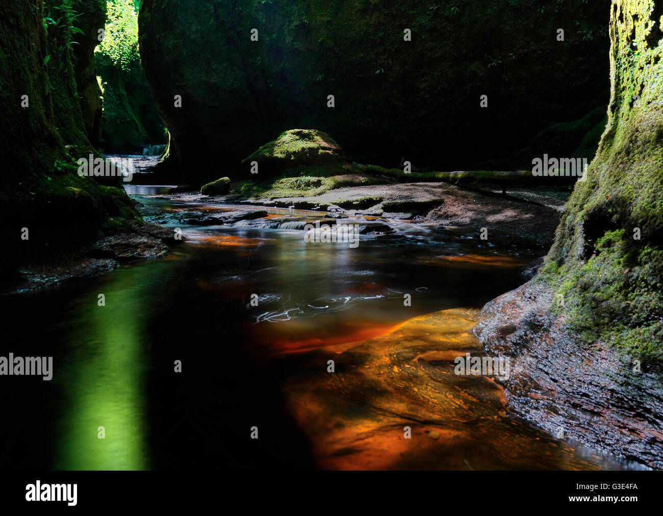 Des Teufels Kanzel in Finnich Glen nahe Killearn, Loch Lomond, Schottland, UK Stockfoto