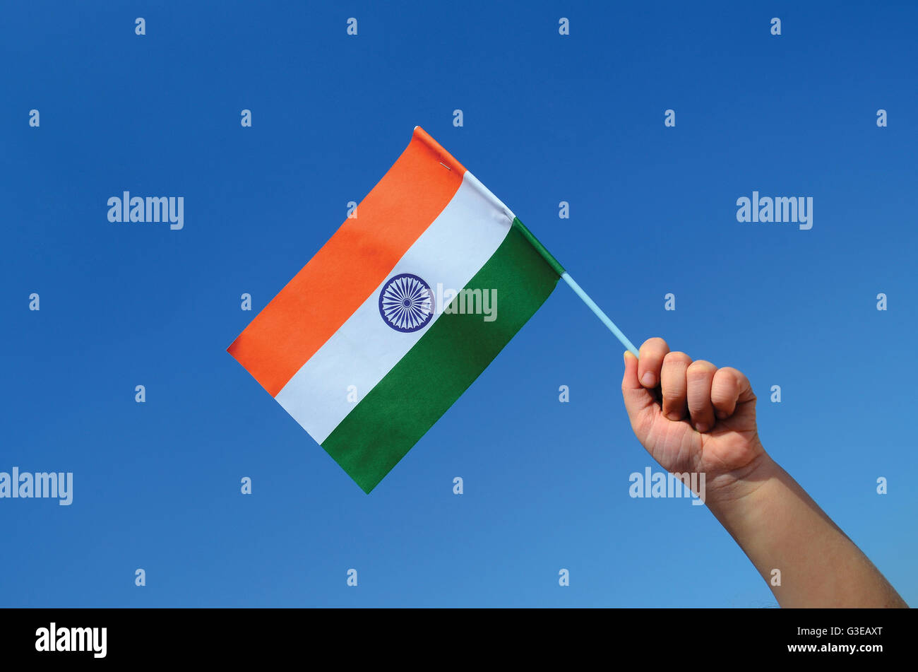 Indische Flagge in der hand Stockfoto
