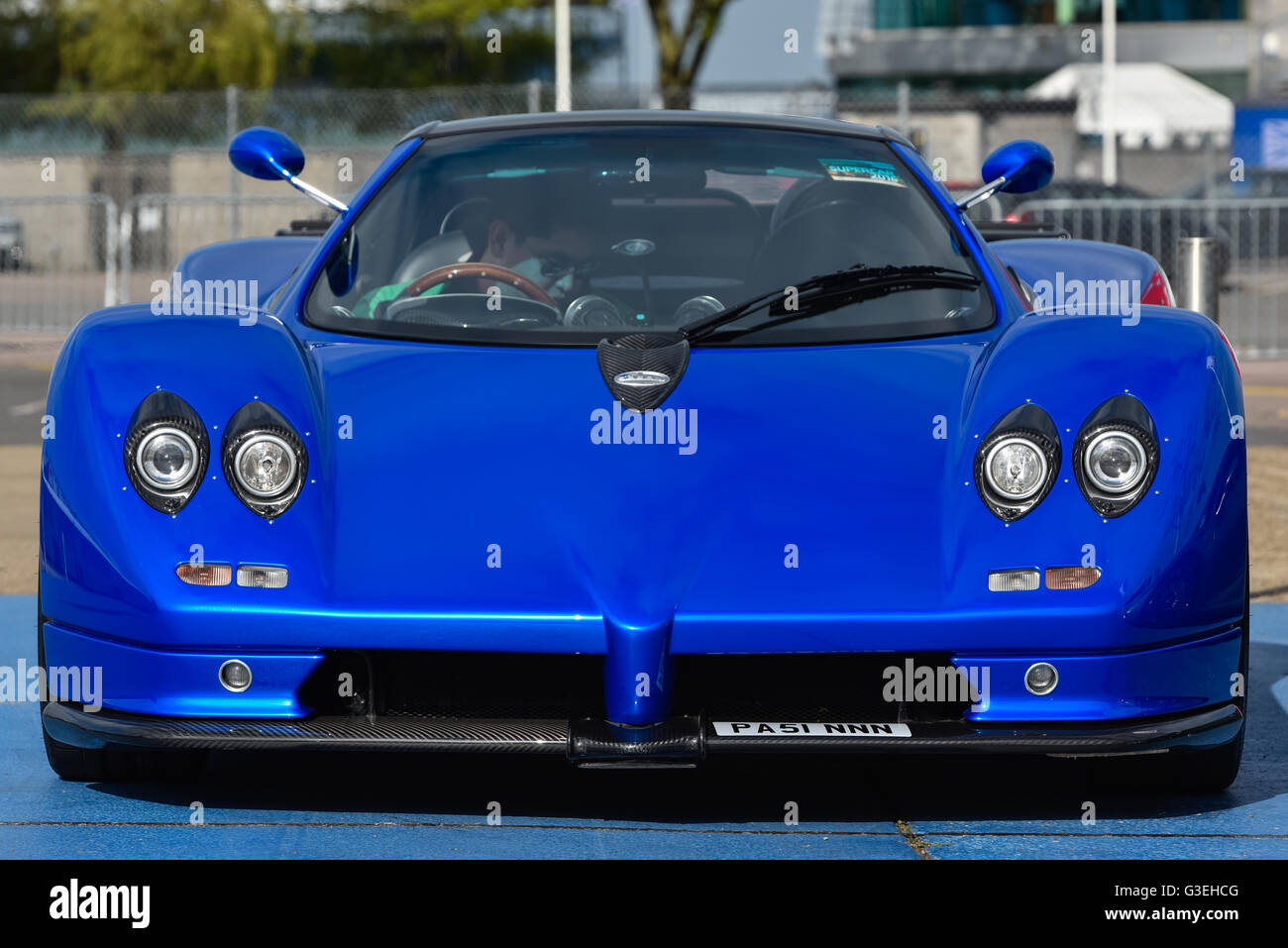 Pagani Zonda blau Vorderansicht Stockfoto