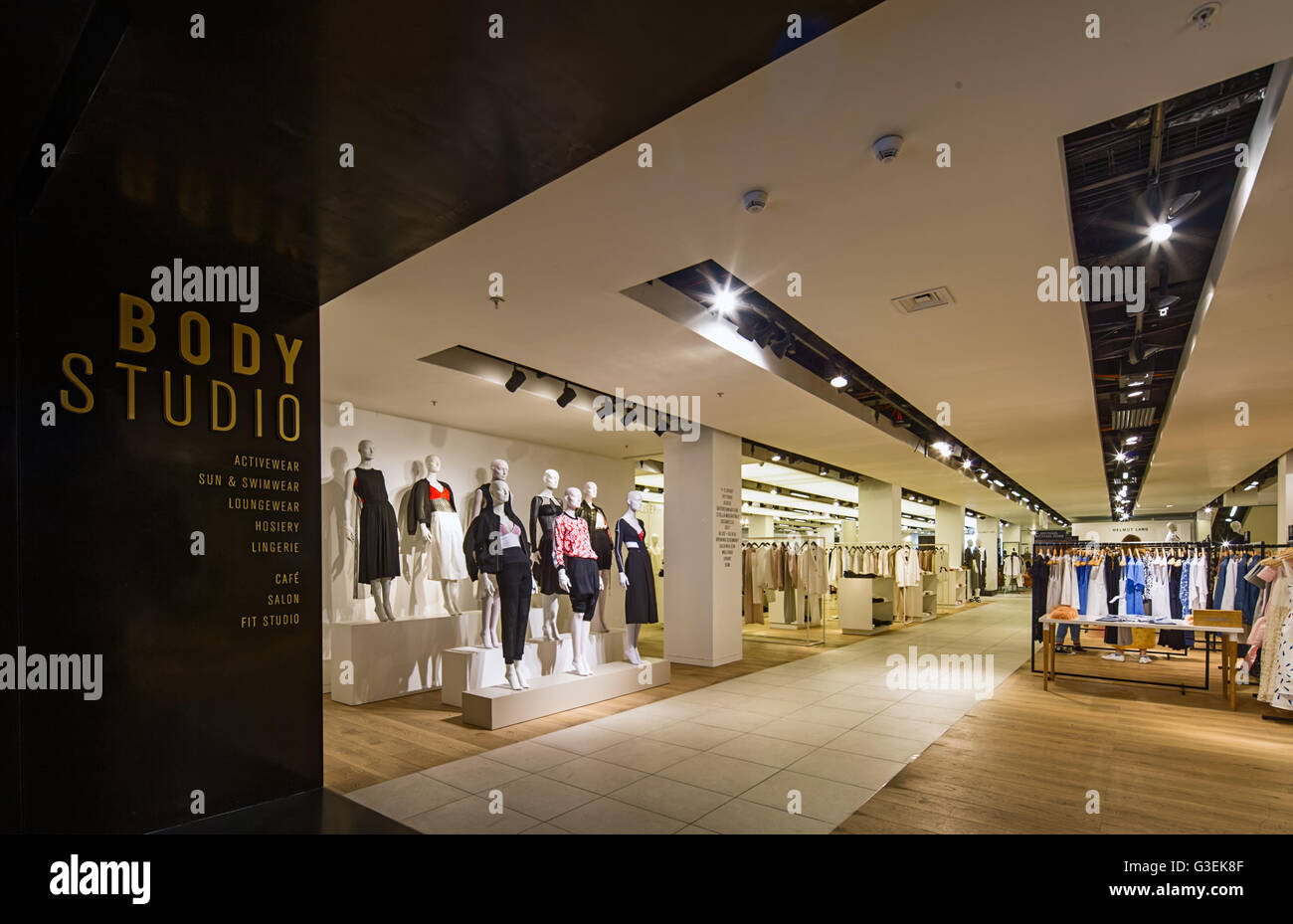 Selfridges London Interieur Stockfoto