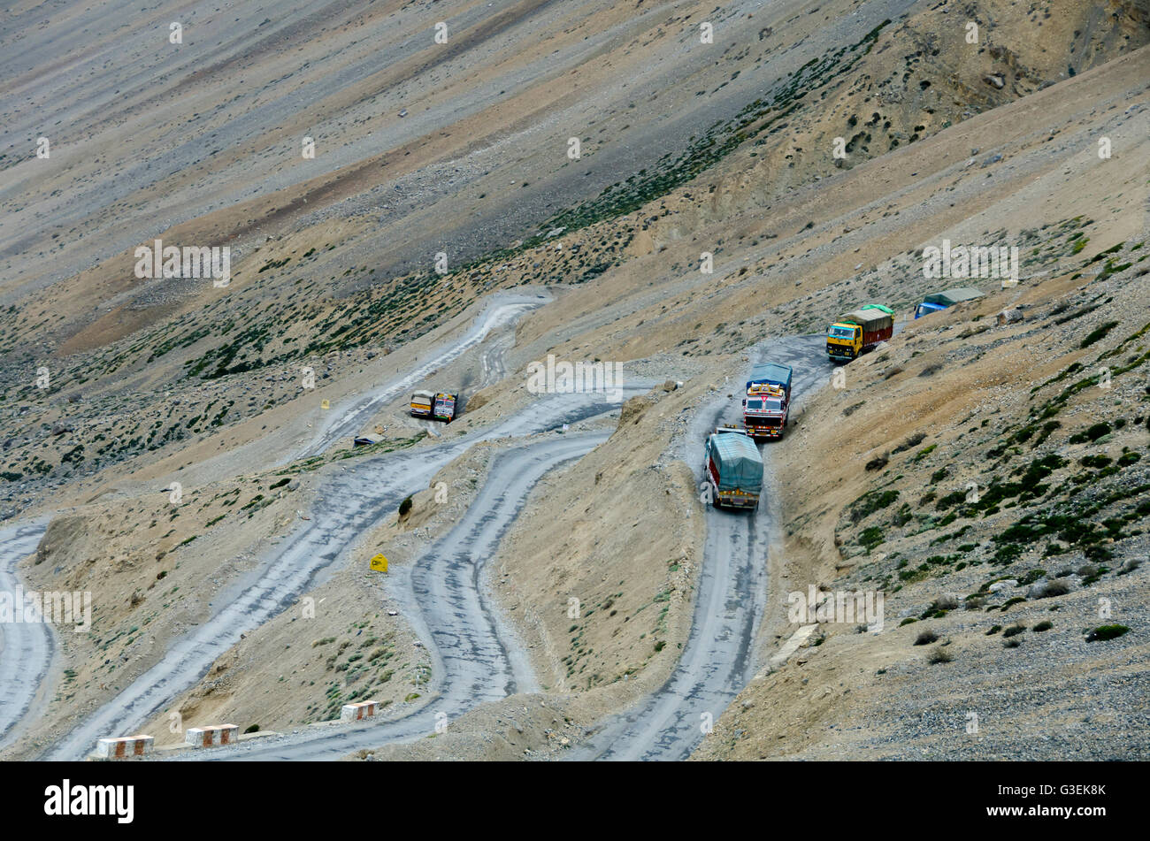 Gata-Loops, in der Nähe von Sarchu, Manali - Leh Road, Himachal Pradesh, Indien, Stockfoto
