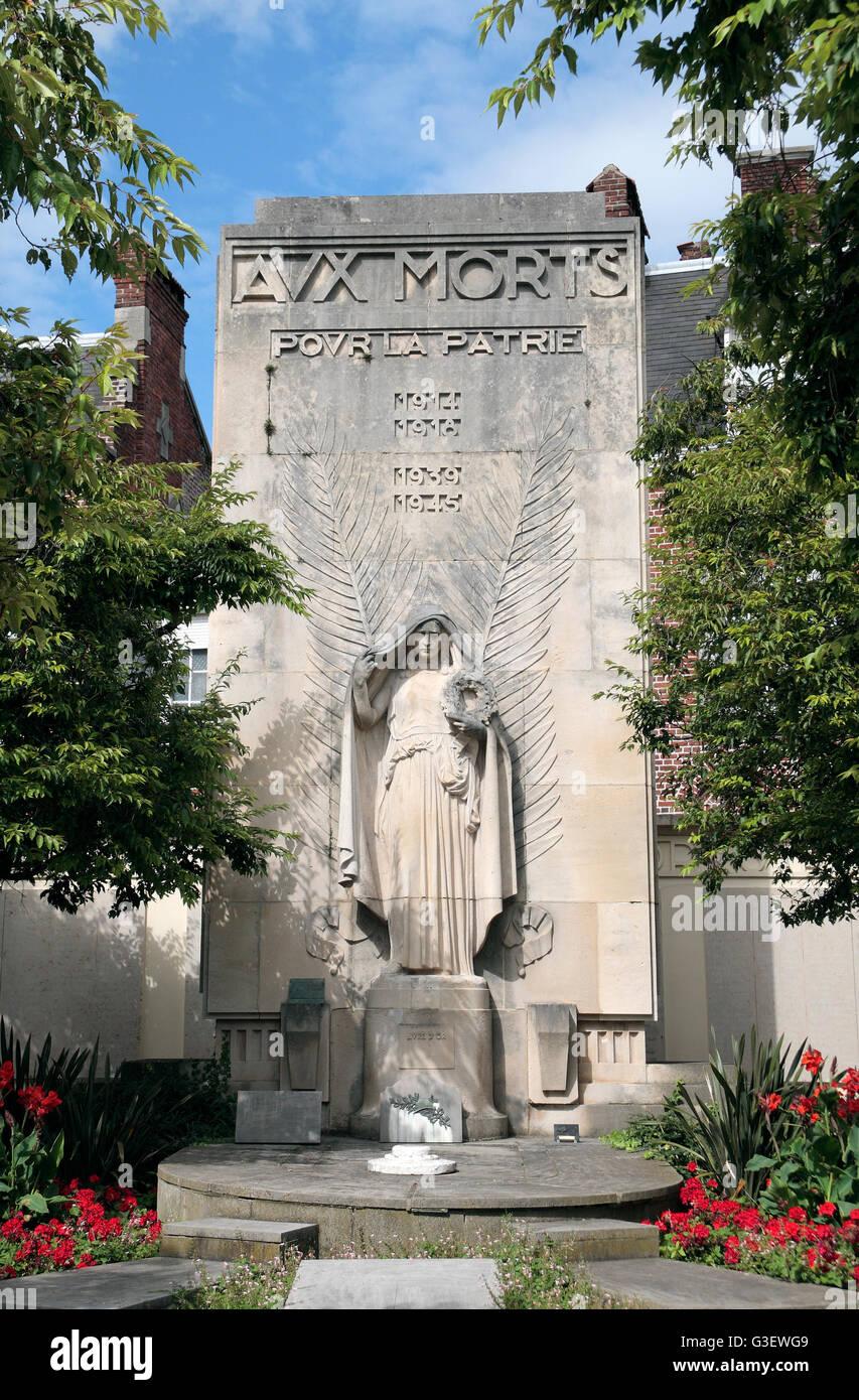 Das Bethune War Memorial in Bethune, Hauts-de-France, Pas-De-Calais, Frankreich. Stockfoto