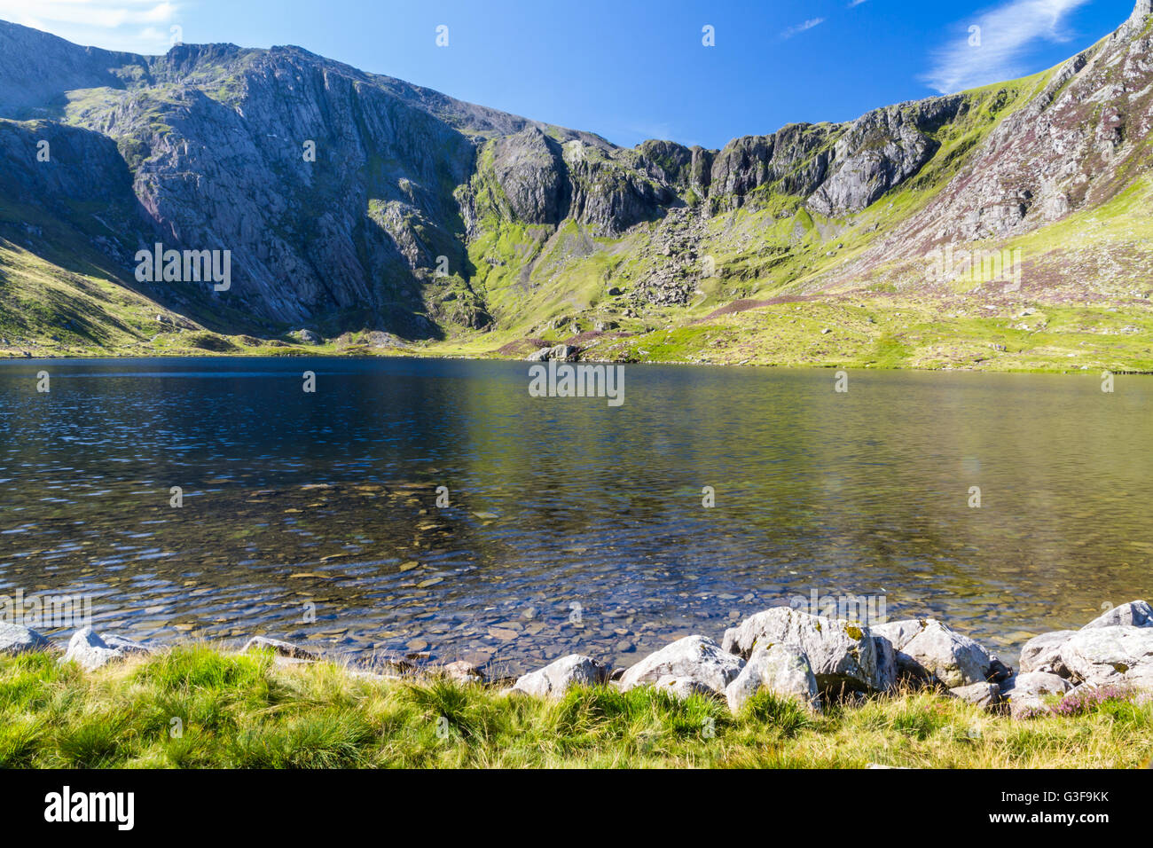 Lake Idwal und des Teufels Küche, Snowdonia, Wales, Vereinigtes Königreich. Stockfoto