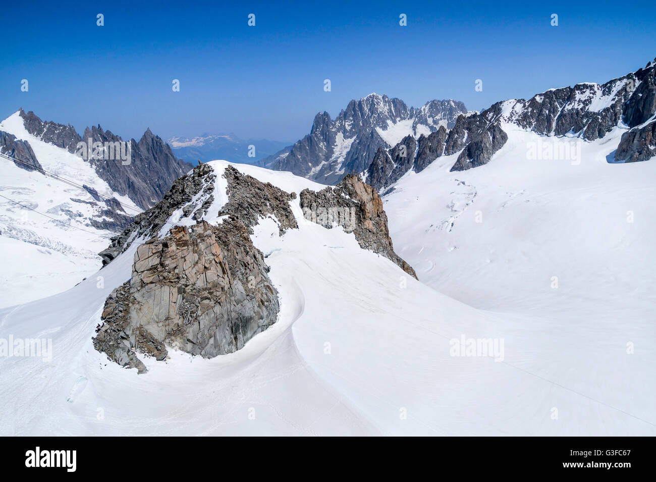 Pointe Helbronner Berg - 3462 m, Montblanc-massiv in den Alpen (Mont Blanc), Courmayeur, Aostatal, Italien Stockfoto