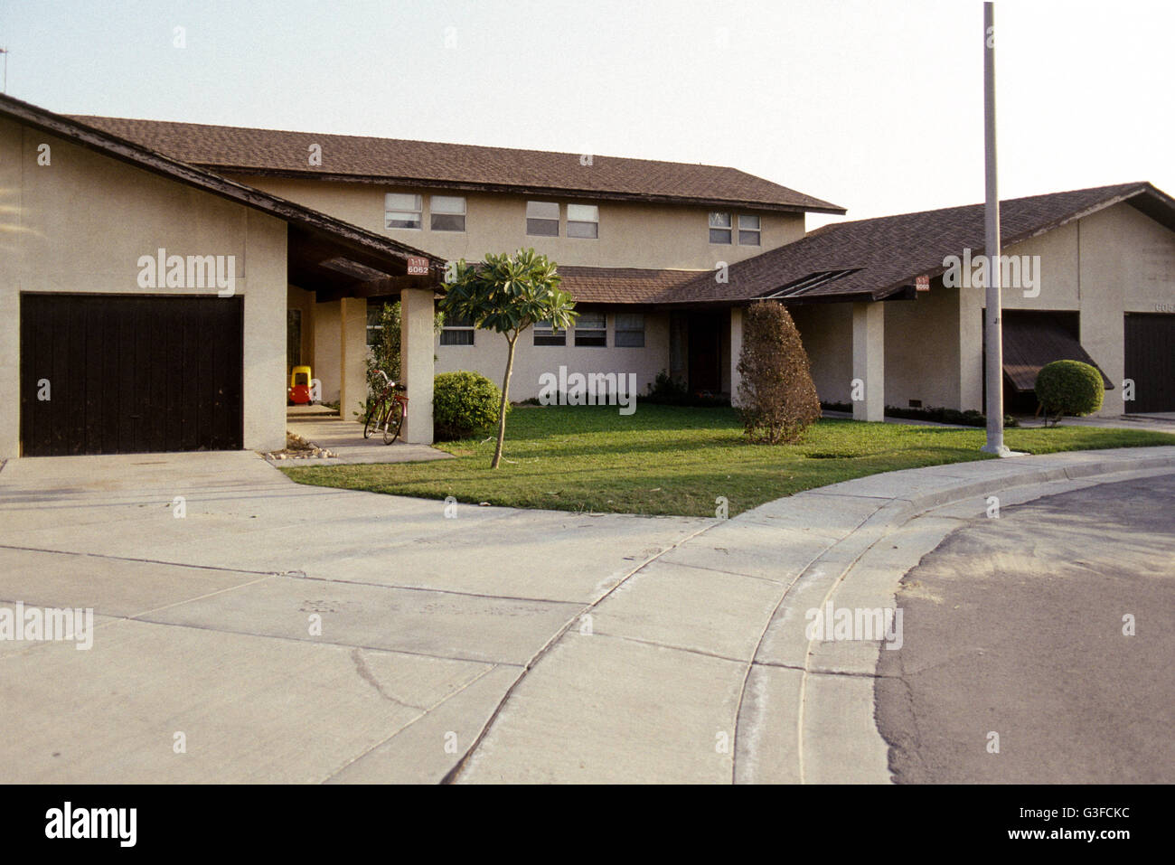 Typisches Haus der Nachbarschaft bei Saudi Aramco Dhahran Stockfoto