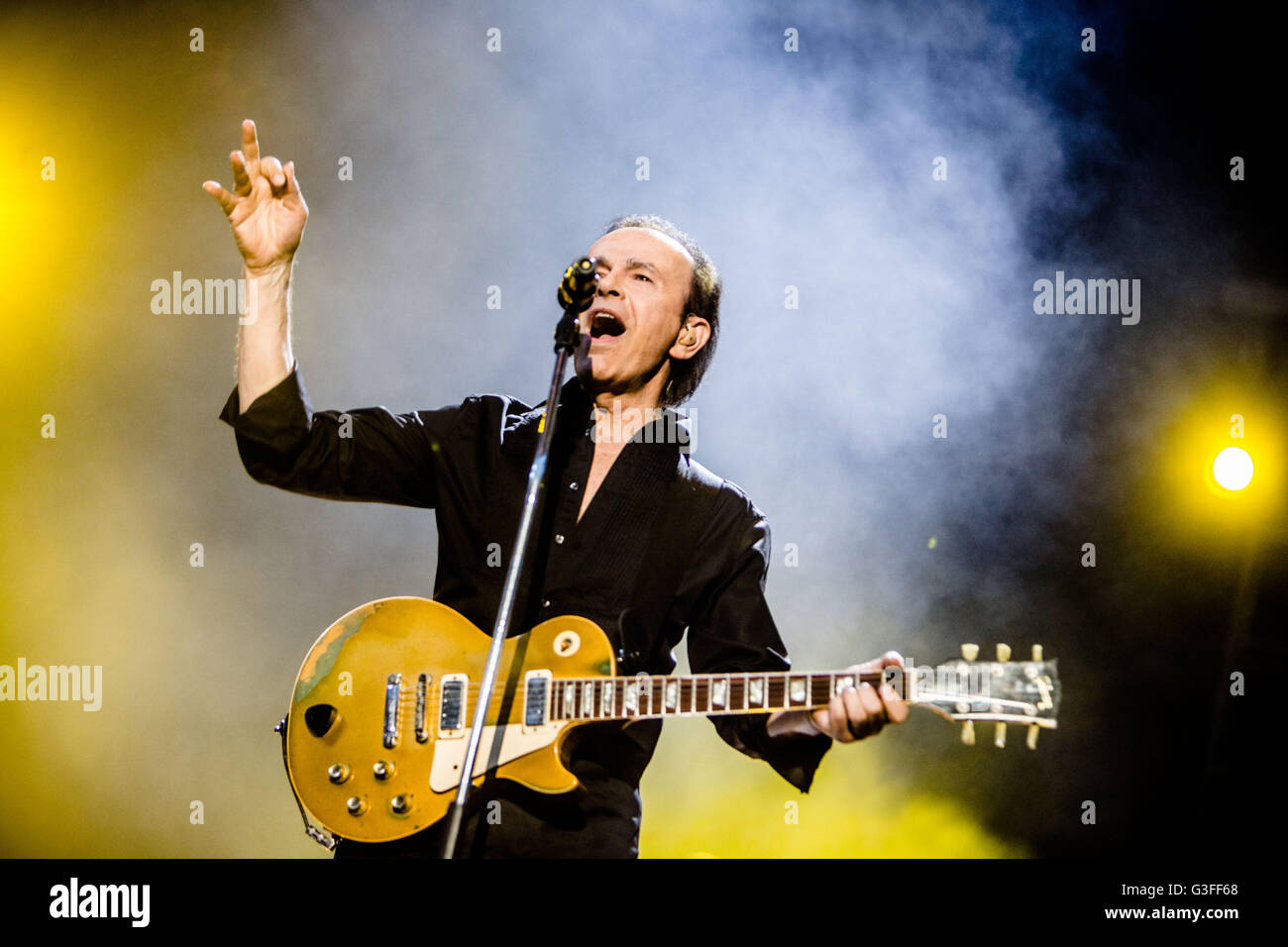 Mlano, Italien. 10. Juni 2016. Puuh führt live im Stadio San Siro in Mailand, Italien, am 10. Juni 2016, für die neue Reunion-Tour Ultima Notte Insieme Credit: Mairo Cinquetti/Alamy Live News Stockfoto
