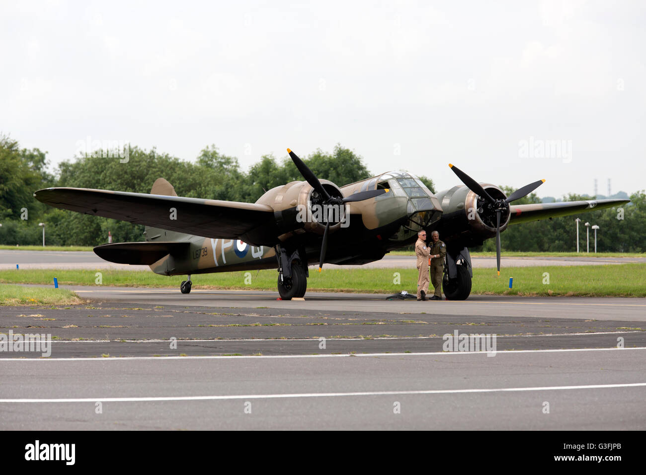 Biggin Hill, UK. 11. Juni 2016. Weltkrieg ll statische Flugzeuge in Biggin Hill Festival of Fligh Credit: Keith Larby/Alamy Live News Stockfoto