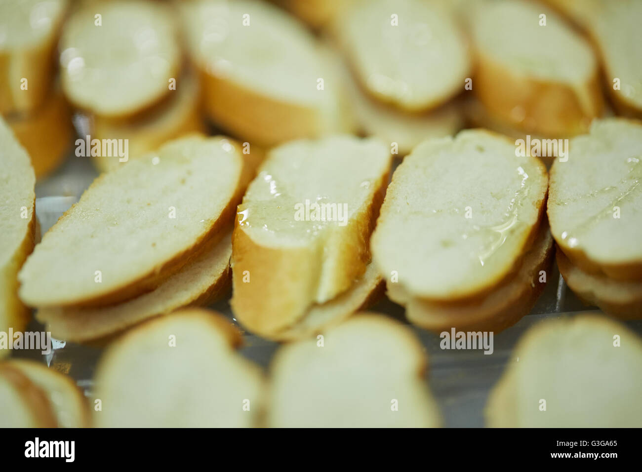 in Scheiben geschnittene baguette Stockfoto