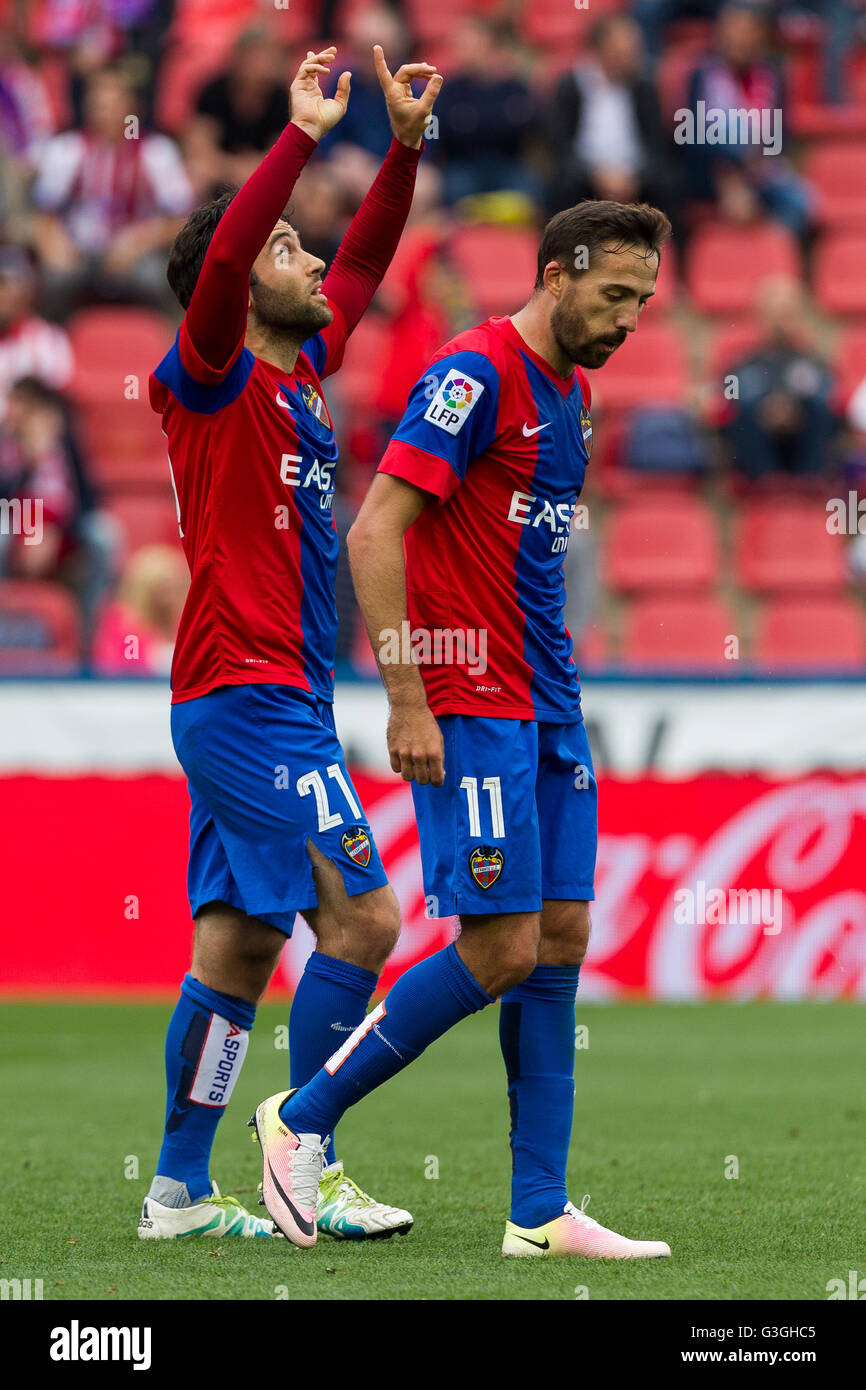 21 Giuseppe Rossi von Levante UD (L) und 11 Jose Luis Morales of Levante UD (R) in La Liga-match zwischen Levante UD und Atletico de Madrid im Stadion Ciutat de Valencia (Foto von Jose Miguel Fernandez de Velasco / Pacific Press) Stockfoto