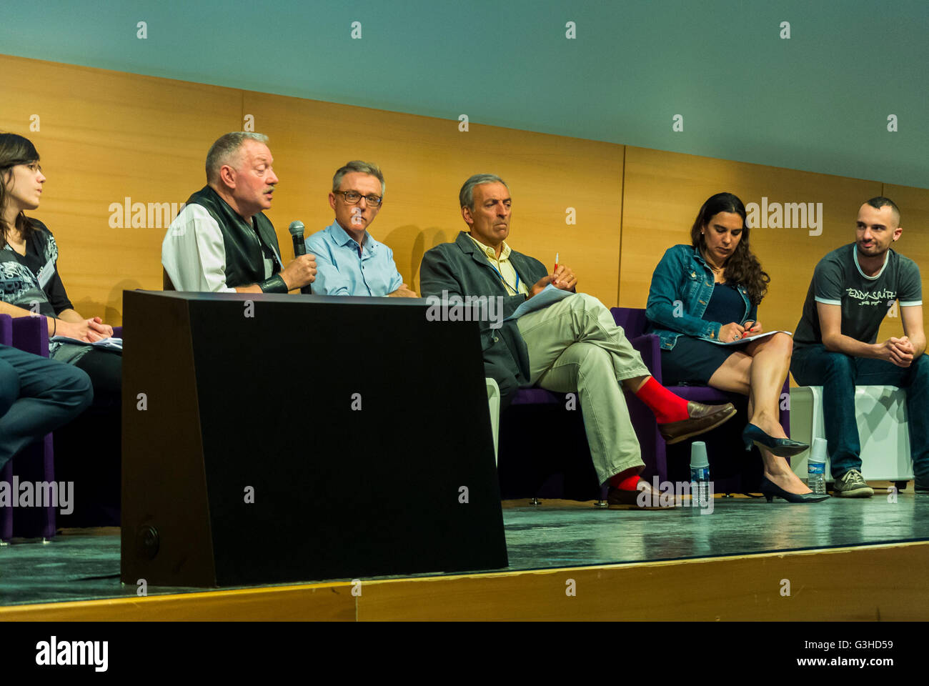 Paris, Frankreich, Group People, Panel, bei AIDS HIV Meeting on Multiple Prevention Tools, von der TRT-5 O.N.G, Gesundheitsministerium, 'Vincent Leclercq' Marc Dixneuf, Hugues Fischer (Act Up Paris), Community Meeting Information, séminaire france, franzosen in hiv Aids Stockfoto