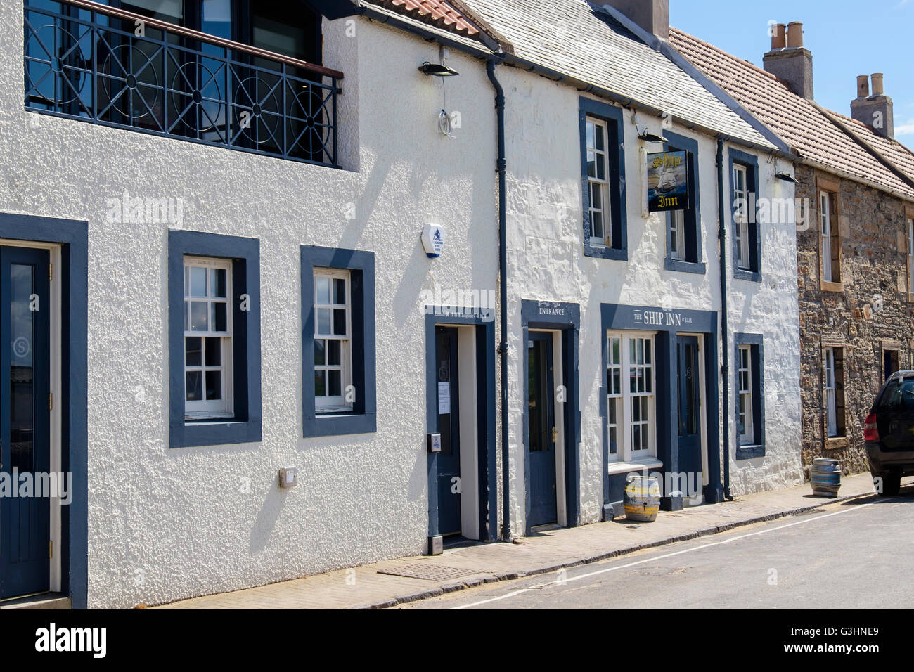 The Ship Inn ein altes Pub am Meer im historischen Fischerdorf. Elie und Earlsferry, East Neuk, Fife, Schottland, UK, Großbritannien Stockfoto
