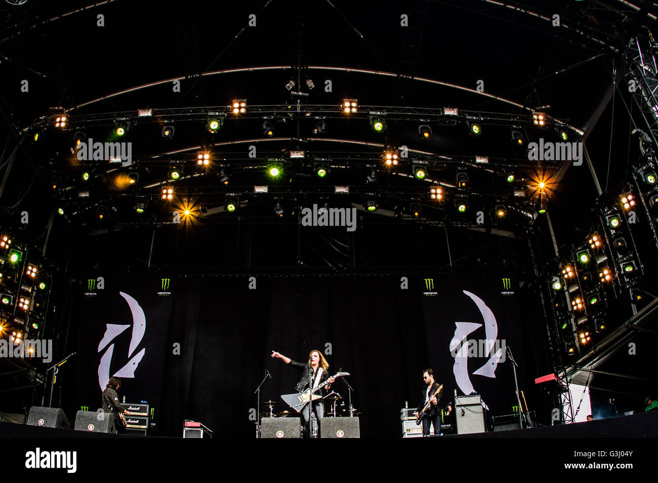 Landgraaf, Niederlande. 11. Juni 2016. Rockband Halestorm im Bild auf der Bühne, wie sie live-beim Pinkpop Festival 2016 in Landgraaf Niederlande Auftritt © Roberto Finizio/Pacificf Presse/Alamy Live News Stockfoto