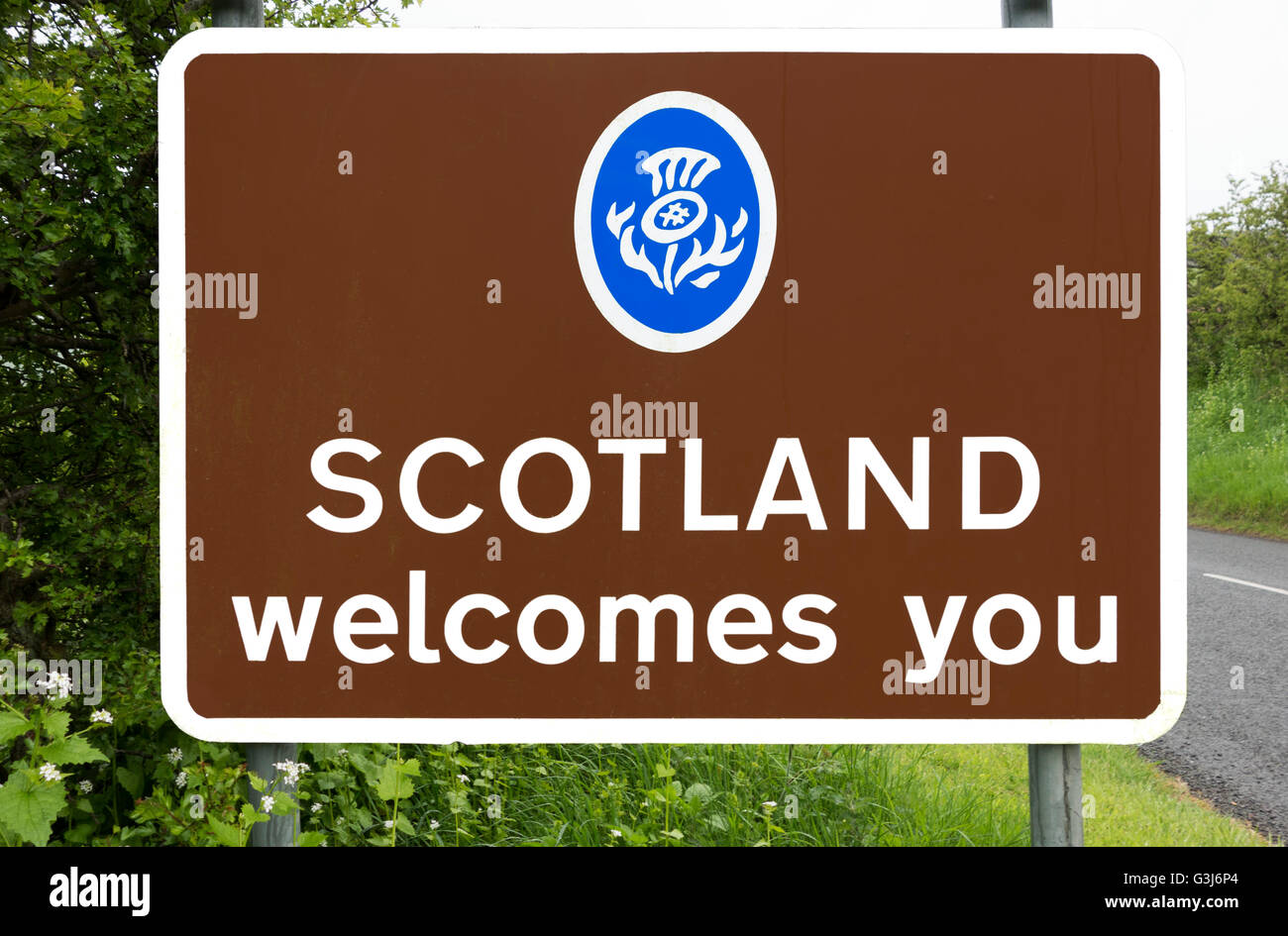 Herzlich Willkommen Sie auf Straße Zeichen, Scottish Borders, Schottland, UK Stockfoto