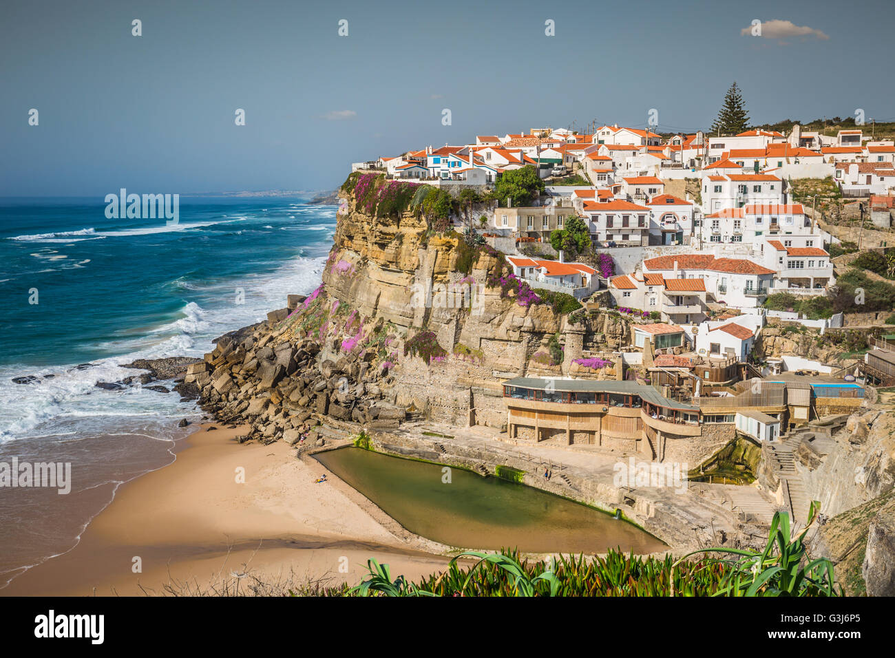 Azenhas Do Mar, Portugal Küstenstadt Stockfotografie Alamy