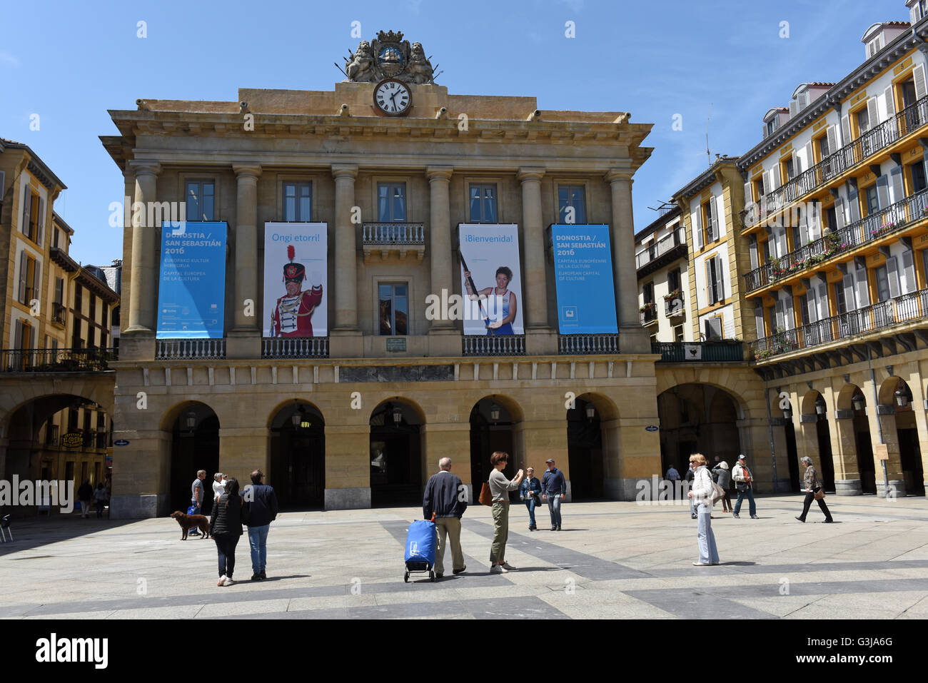 Verfassung Square Plaza in San Sebastian oder Donostia im Baskenland Spanien Stockfoto