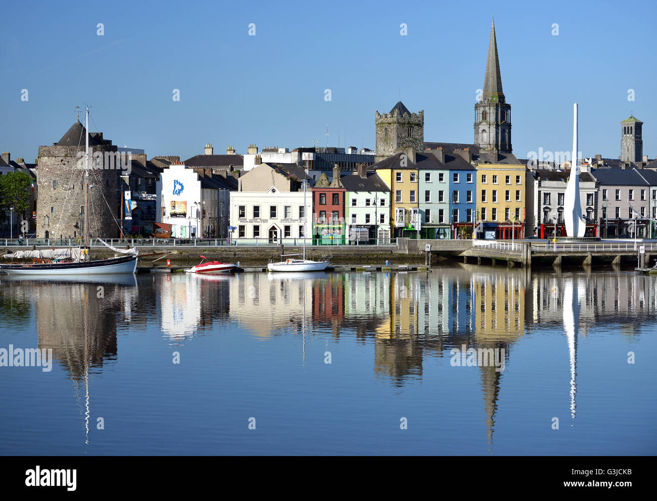 Waterford, Irland, historischen Hafen zeigt Reginald es Tower und Kirchen Stockfoto