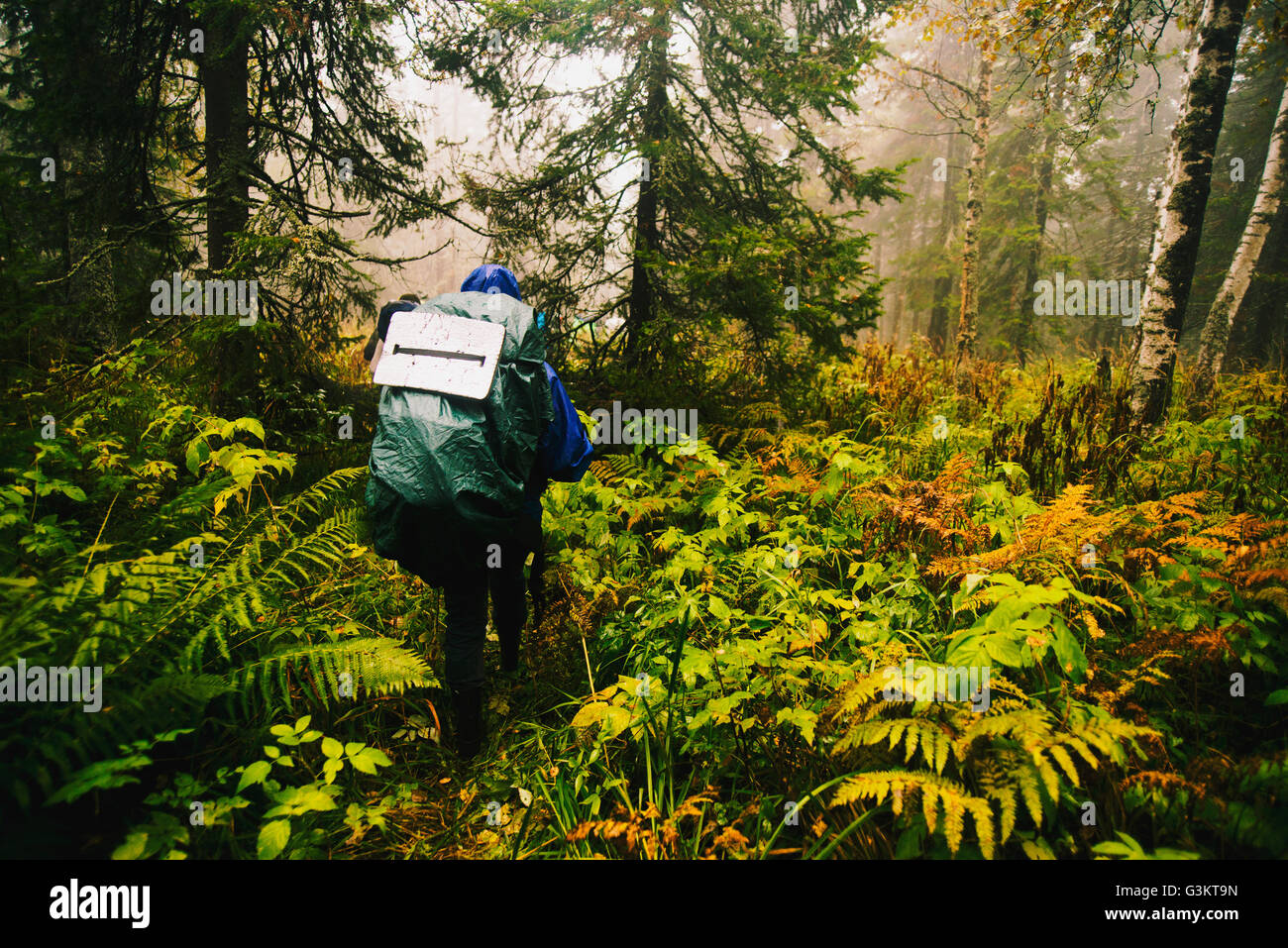 wanderer-mit-rucksack-fotos-und-bildmaterial-in-hoher-aufl-sung-alamy
