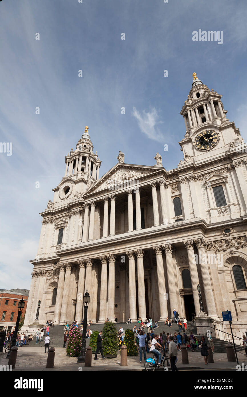 Außenbereich (Westfassade) von Saint-Paul Kathedrale, Ludgate Hill, London, England, Vereinigtes Königreich, Europa Stockfoto