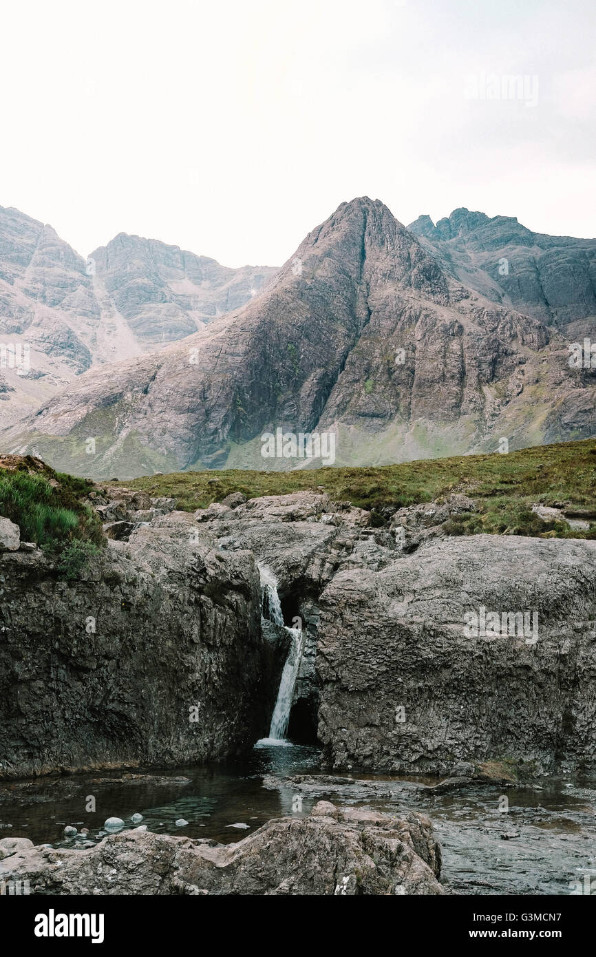 Wasserfall bei der Fee-Pools, Isle Of Skye, Schottland, Vereinigtes Königreich Stockfoto