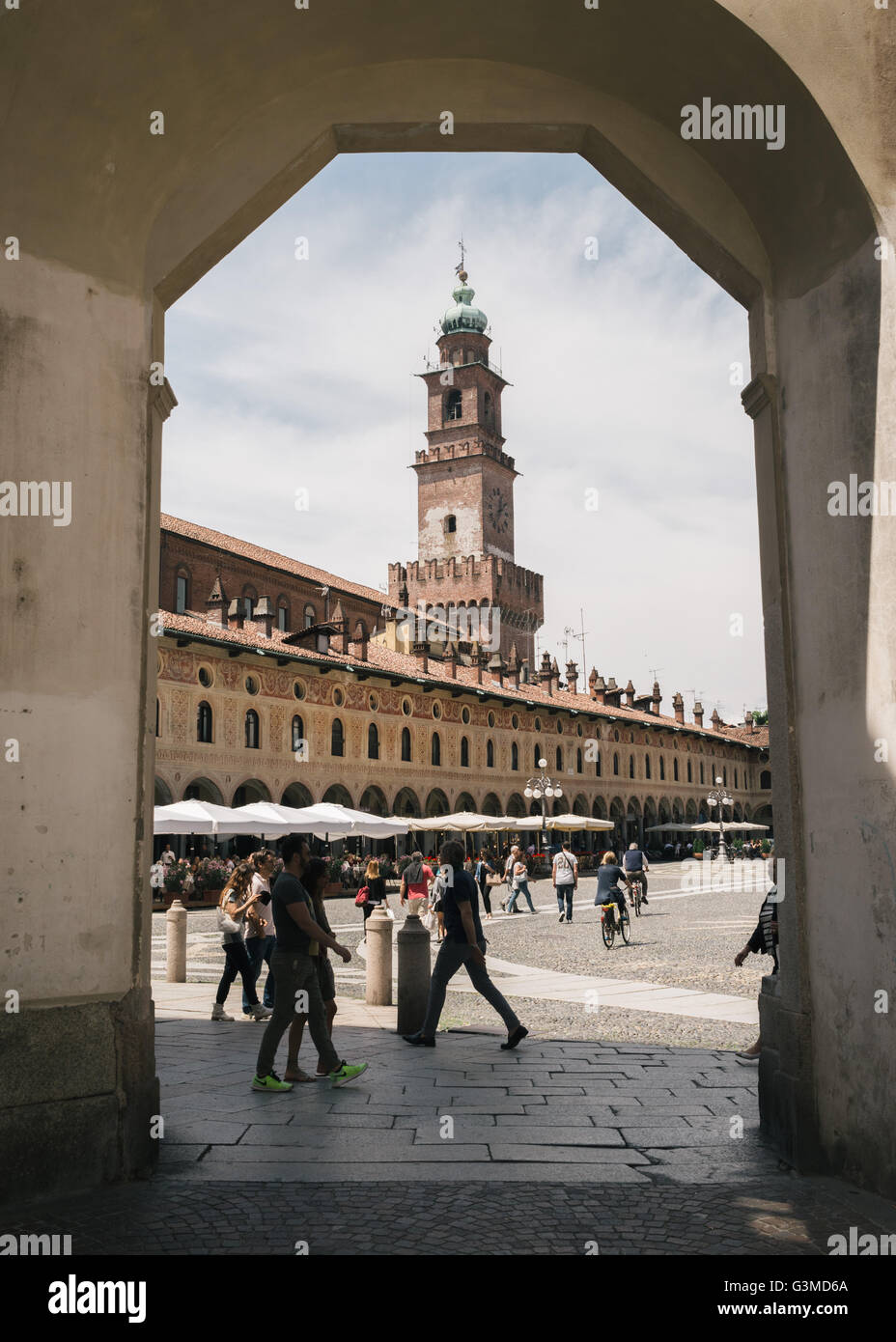 Vigevano (Pavia, Lombardei, Italien): Piazza Ducale, historischen Marktplatz der mittelalterlichen Epoche Stockfoto