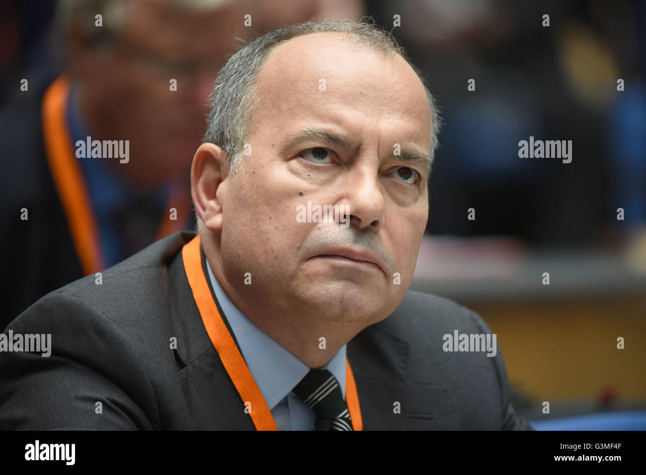 Bonn, Deutschland. 13. Juni 2016. Der Chefredakteur der türkischen Zeitung "Huerriyet", Sedat Ergin, Preisträger des "Freedom of Speech Award" besucht das Deutsche Welle Global Media Forum in Bonn, Deutschland, 13. Juni 2016. Foto: Henning Kaiser/Dpa/Alamy Live News Stockfoto