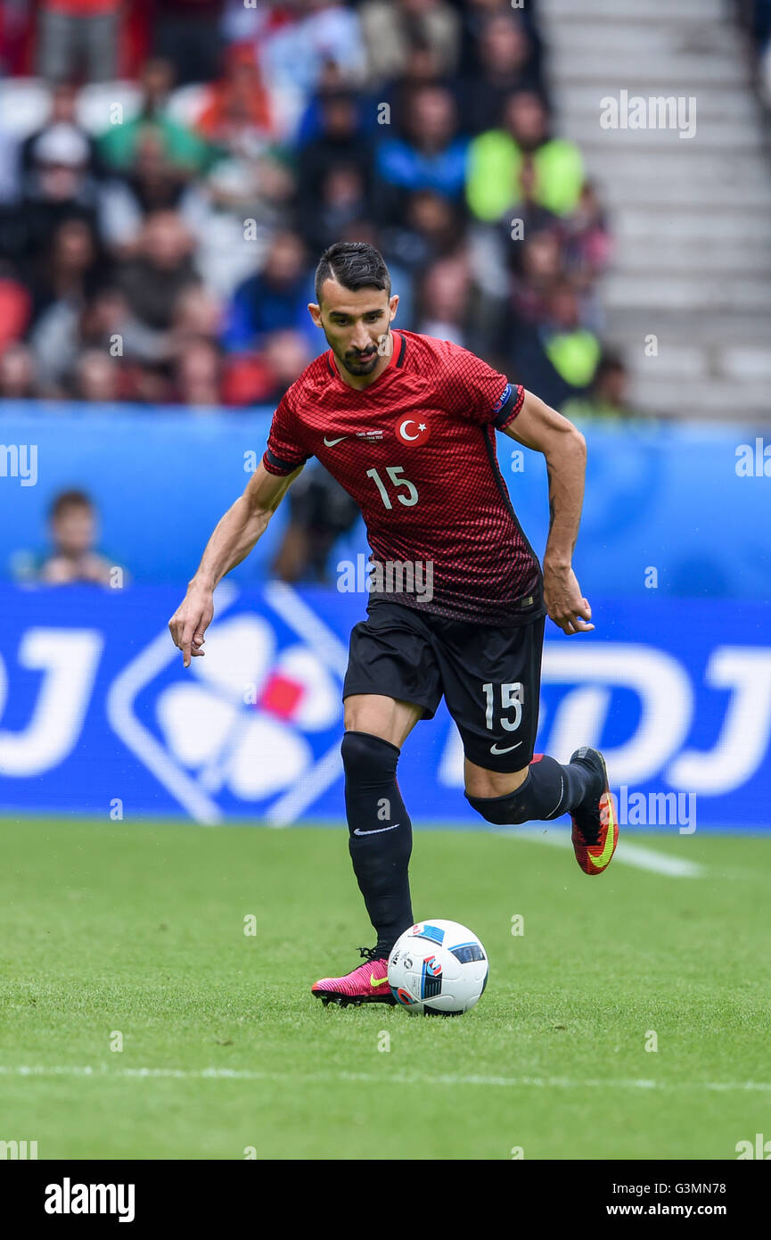 Mehmet Topal (Türkei); 12. Juni 2016 - Fußball: Uefa Euro Frankreich 2016, Gruppe D, Türkei 0-1 Kroatien, im Stade Parc des Princes, Paris, Frankreich. © Aicfoto/AFLO/Alamy Live-Nachrichten Stockfoto