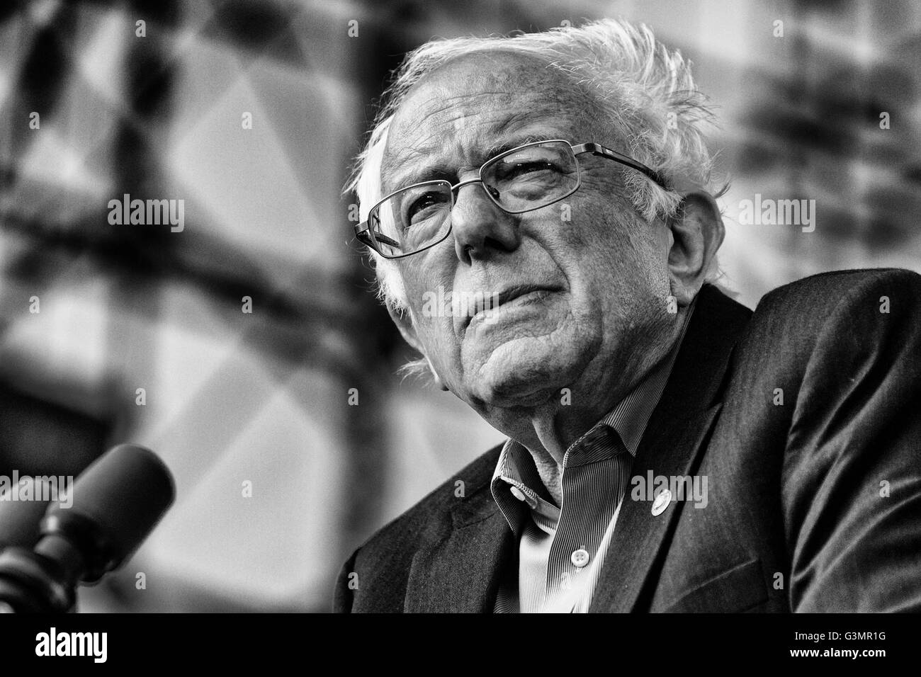 Irvine, Kalifornien, USA. 22. Mai 2016. Obwohl er ein politischer dunkles Pferd war, wurde Präsidentschaftskandidat BERNIE SANDERS eine wichtige Kraft in der amerikanischen Demokratie. 22. Mai 2016. Irvine, Kalifornien © Gabriel Romero/ZUMA Draht/Alamy Live-Nachrichten Stockfoto