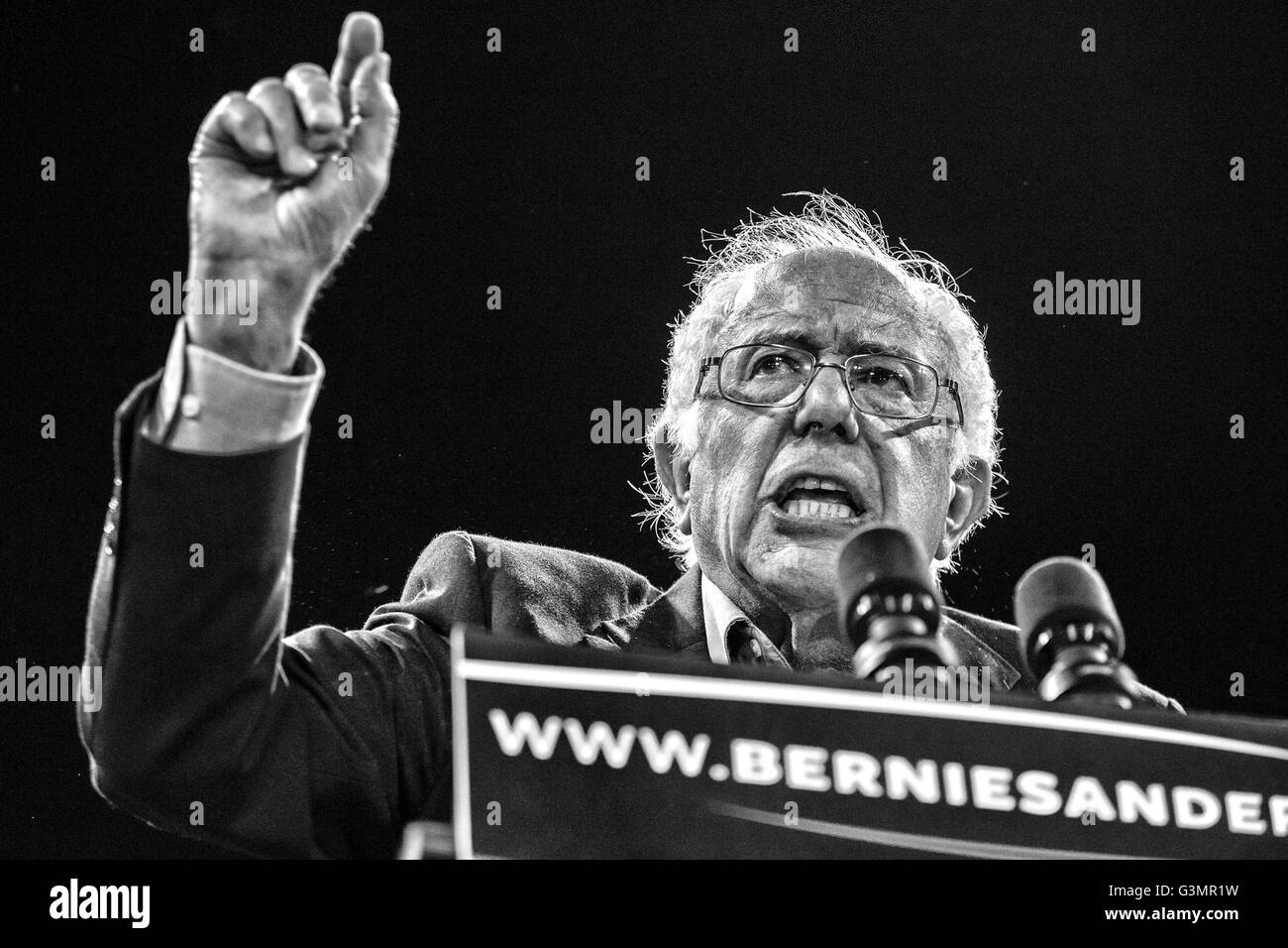 Carson, Kalifornien, USA. 17. Mai 2016. Präsidentschaftskandidat BERNIE SANDERS Kampagnen im California State Universität Dominguez Hills. 17. Mai 2016. Carson, Kalifornien © Gabriel Romero/ZUMA Draht/Alamy Live-Nachrichten Stockfoto