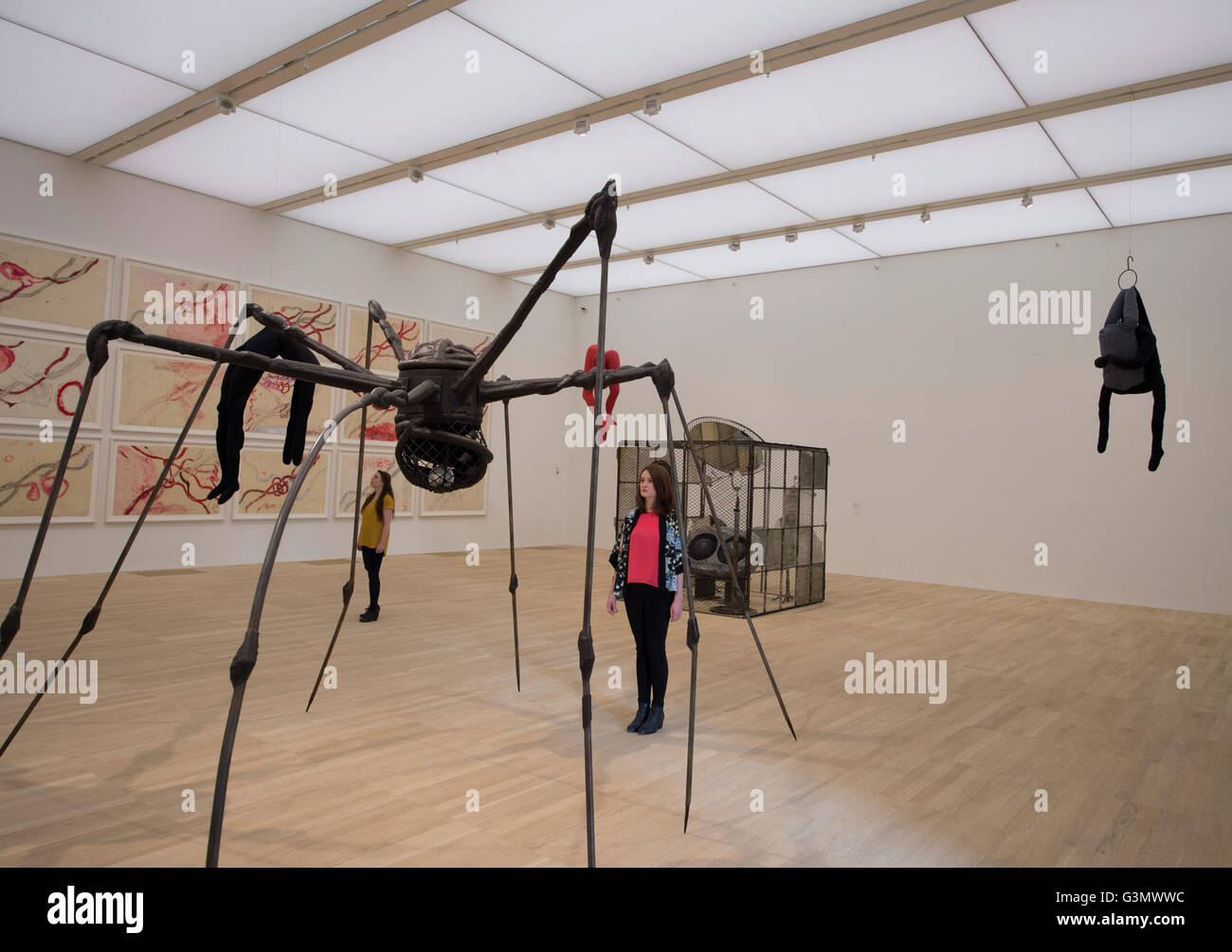 Die Tate Modern, London UK. 14. Juni 2016. Die weltweit beliebtesten Galerie präsentiert das neue Schalter-Haus der Presse, entworfen von den Architekten Herzog de Meuron &, Eröffnung für die Öffentlichkeit am 17. Juni 2016 und den Gesamtraum um 60 % zu erhöhen. Galerien in das vorhandene Kesselhaus sind auch bei der offiziellen Eröffnung bekam. Bildnachweis: Artsimages/Alamy Live-Nachrichten. Stockfoto