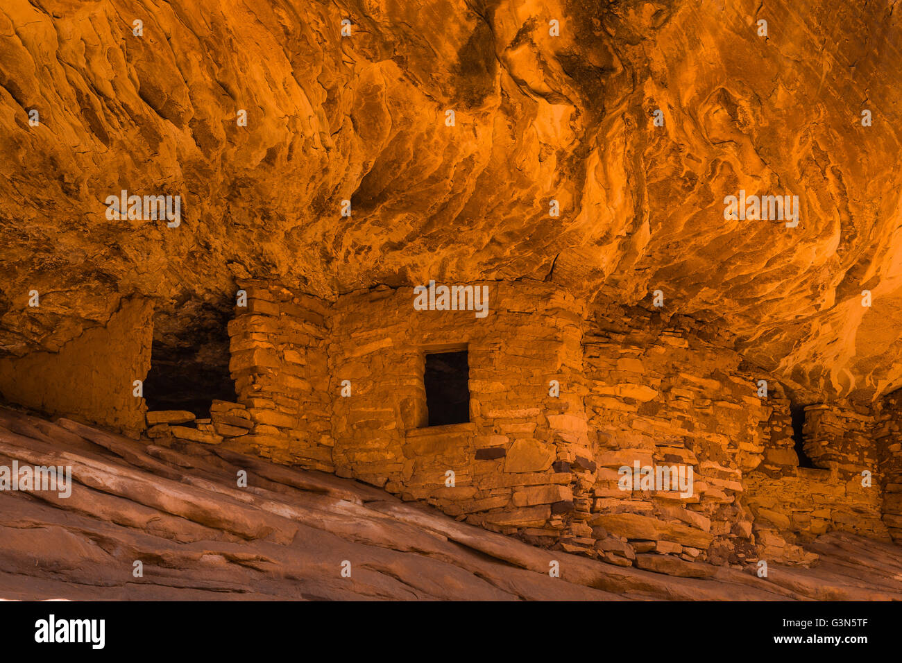 Haus auf Feuer Ruine auf dem BLM Land in South Fork des Mule Canyon in (vorgeschlagen, ab 2016) Bären Ohren National Monument, Utah, USA Stockfoto