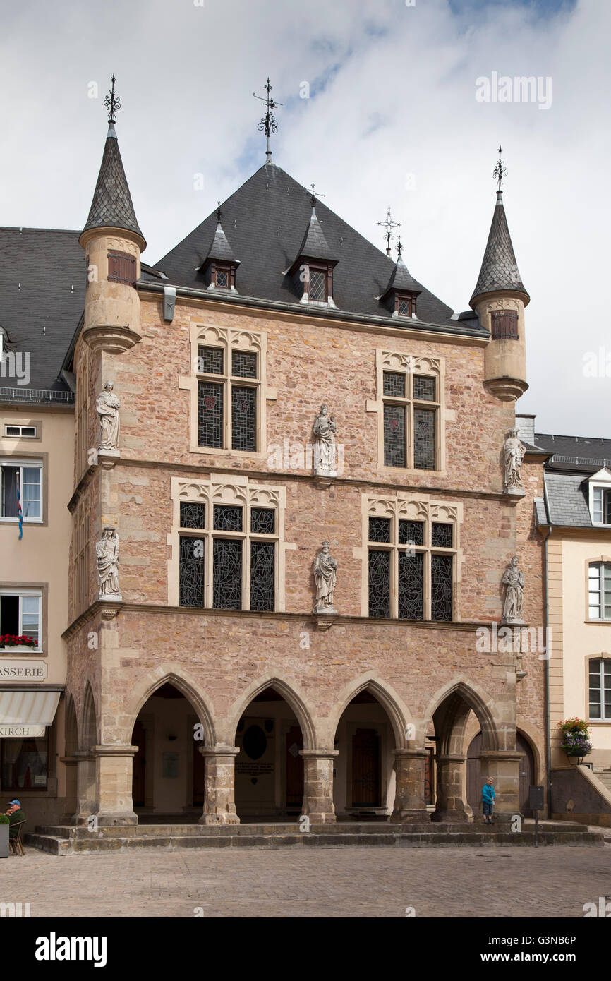 Dingstuhl, der ehemaligen Gerichtsgebäude und heutigen Rathauses, quadratische Marktplatz, Echternach, Luxemburg, Europa, PublicGround Stockfoto