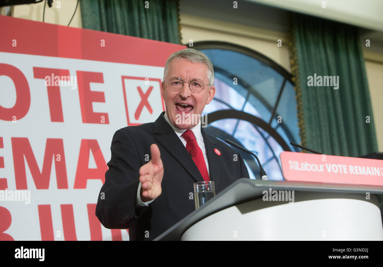 Hilary Benn, Schatten Außenminister spricht bei einer Abstimmung In-Konferenz in London. Stockfoto