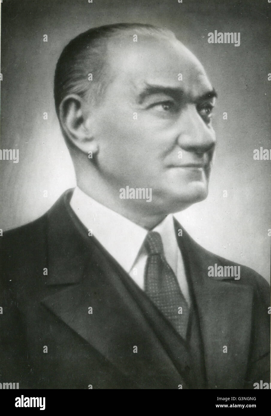 Portrait von Mustafa Kemal Atatürk (1882-1938), der erste Präsident der türkischen Republik. Seiner Führung ermöglichen die Republik, große Fortschritte politisch zu einem modernen Staat zu machen. Stockfoto