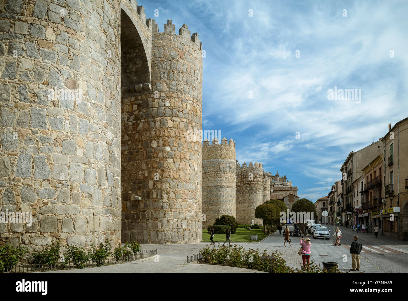 Alcázar Tür in die Steinwand die Stadt Ávila, Kastilien und Leon, Spanien. Stockfoto