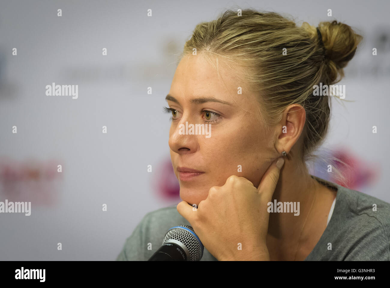 Singapur, Singapur - 27 Oktober: Maria Sharapova im Gespräch mit den Medien beim WTA-Finale 2015 Stockfoto