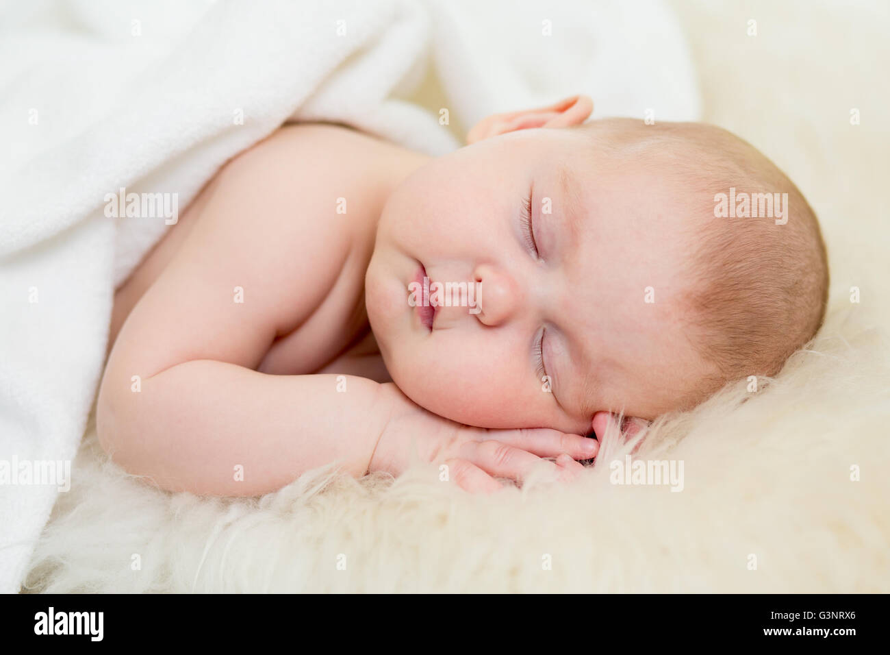 Neugeborenes Kind Kind schlafen Stockfoto