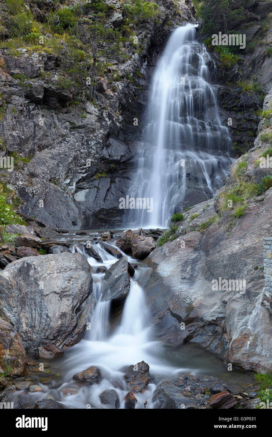 Les Maulwürfe Wasserfall. Pyrenäen. Andorra. Stockfoto