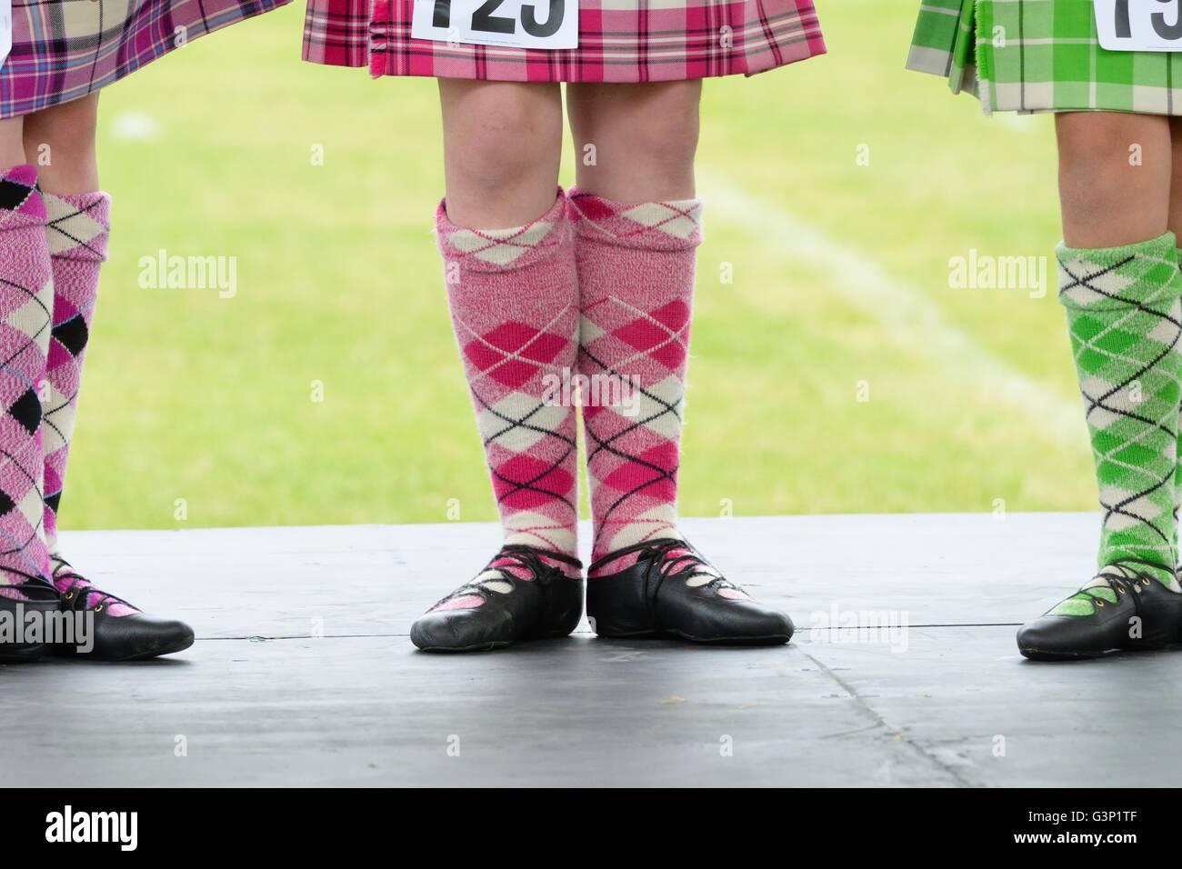 Girl Wearing Socks Fotos Und Bildmaterial In Hoher Auflösung Seite